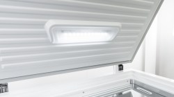 MRAZNIČKA PULTOVÁ RFC215D (8/20)