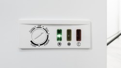 MRAZNIČKA PULTOVÁ RFC215D (12/20)